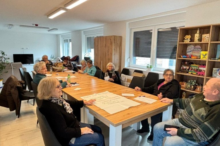 Aktivnosti - „Pružanje podrške neformalnim njegovateljima..."